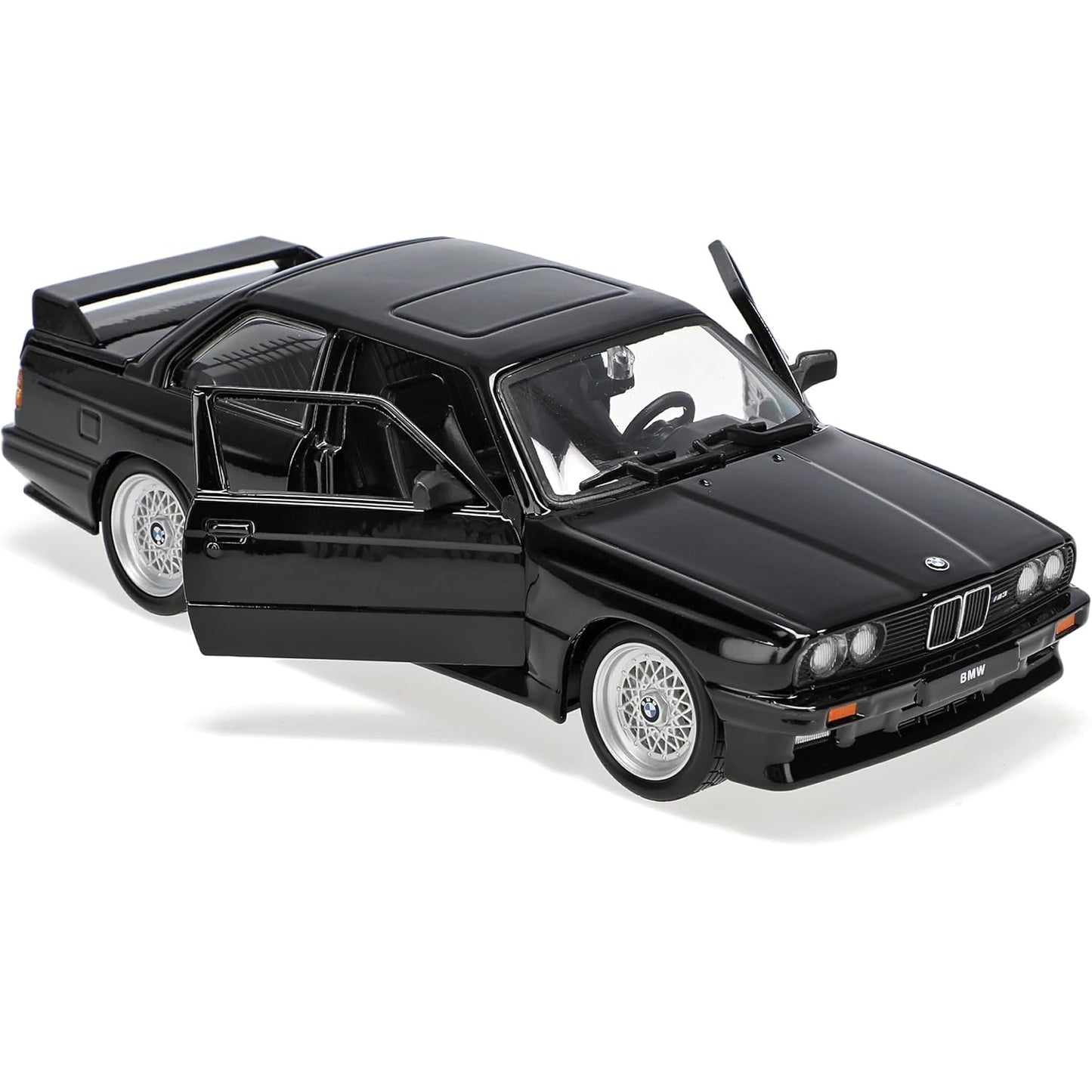 Bburago 1:24 BMW 3 Series E30 M3 Coupe – Black (1982-1994) Die-Cast Model 21100