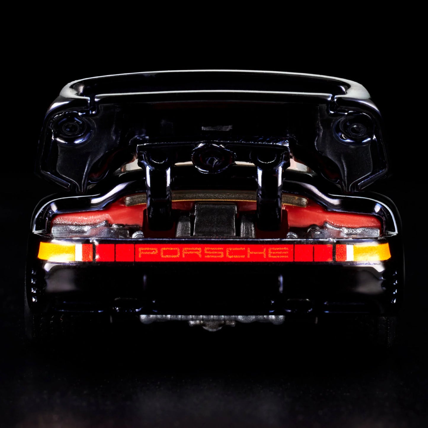 Hot Wheels 1:64 RLC Exclusive 1986 Porsche 959 – Spectraflame Black HNL18 Die-Cast Model