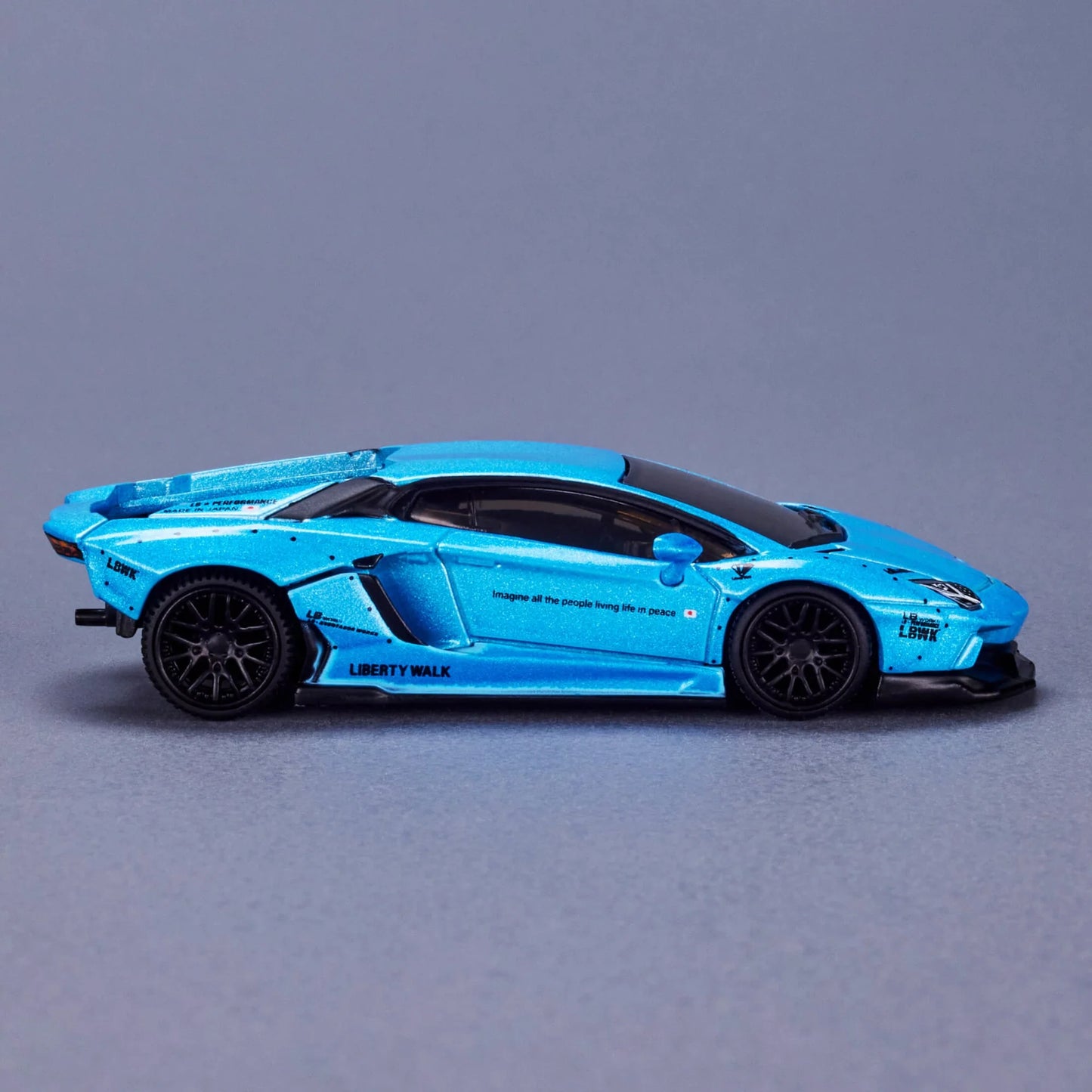 Hot Wheels Elite 64 LBWK Lamborghini Aventador LP 700-4 – Pearl Blue HGW14 Die-Cast Model