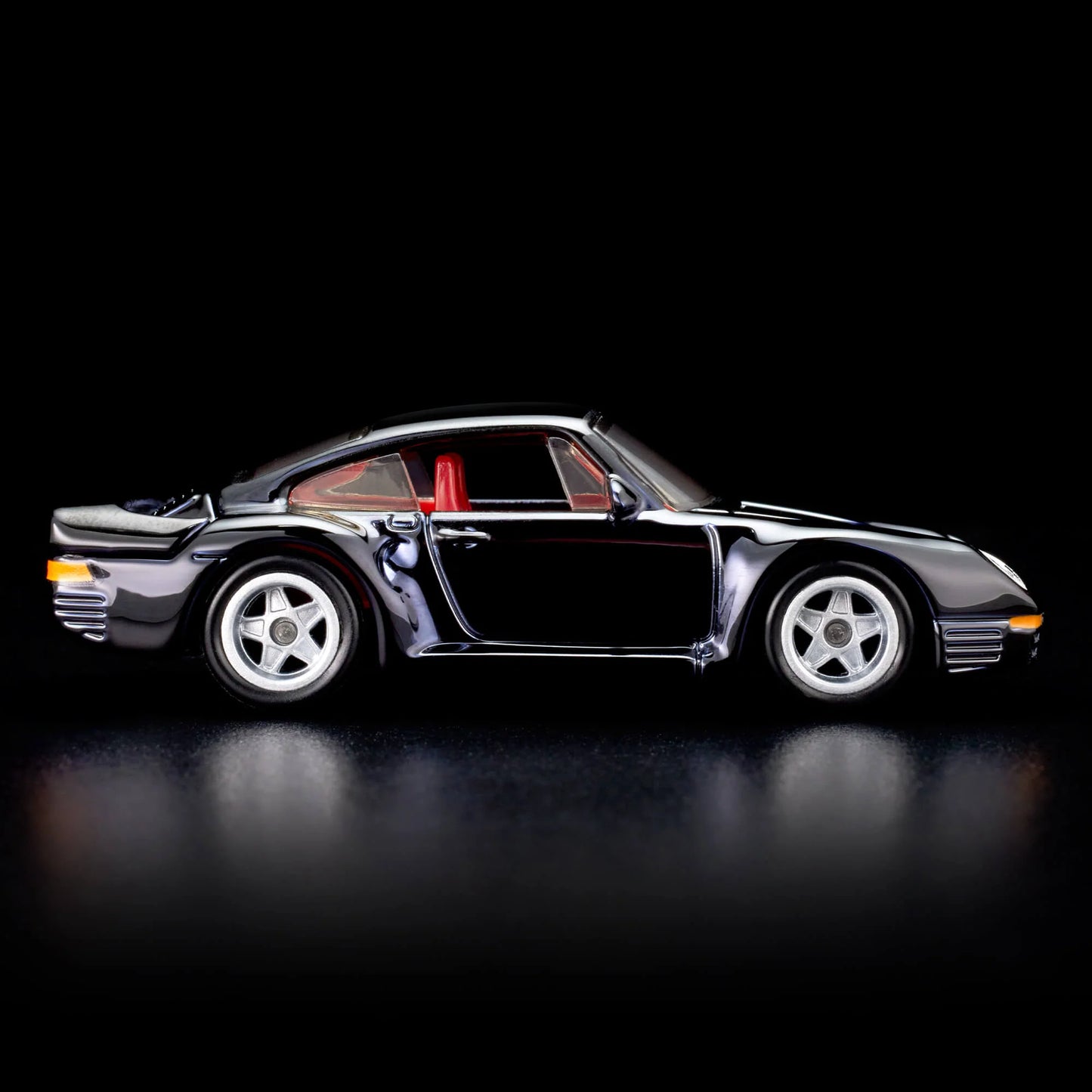 Hot Wheels 1:64 RLC Exclusive 1986 Porsche 959 – Spectraflame Black HNL18 Die-Cast Model